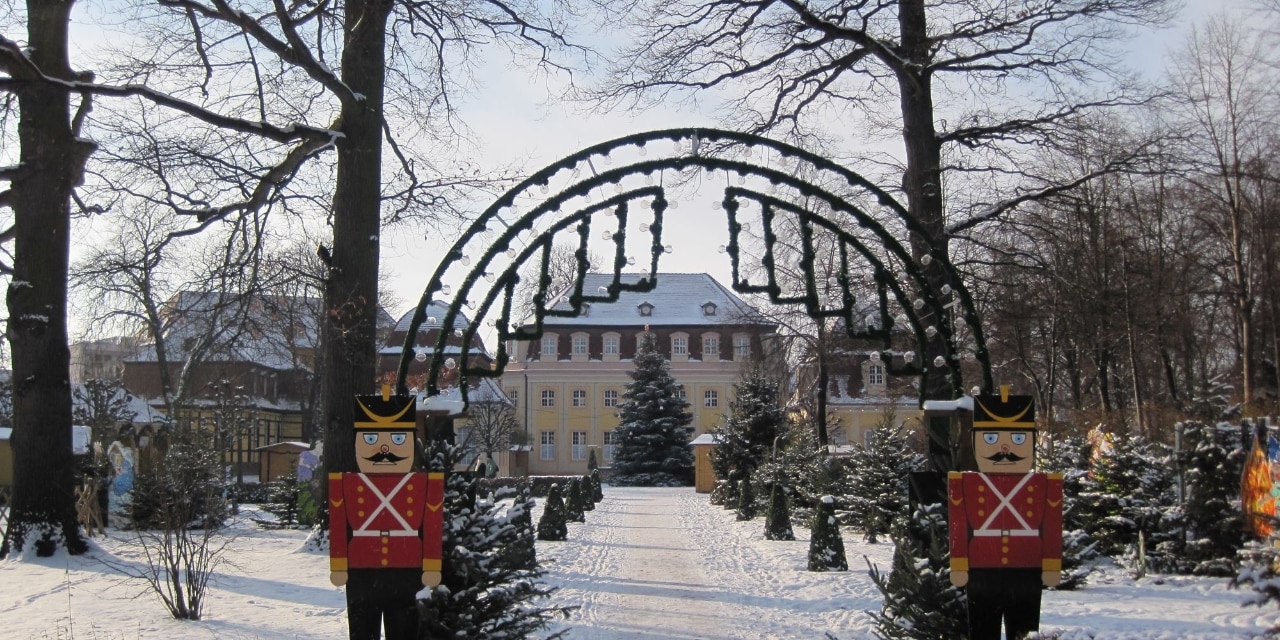 Zum Weihnachtsmarkt Bad Lauchstädt 2024 mit der Deutschen Bahn